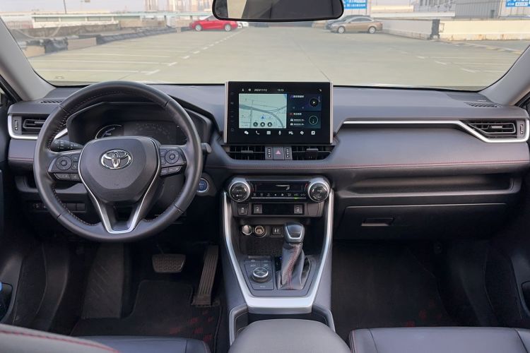 Used Toyota Wildlander New Energy 2021 High-Performance Edition 2.5L Four-Wheel Drive Powerful Version Center Console
