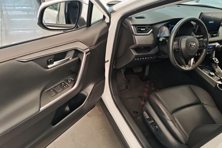 Used Toyota Wildlander New Energy 2021 High-Performance Edition 2.5L Four-Wheel Drive Powerful Version Driver Seat