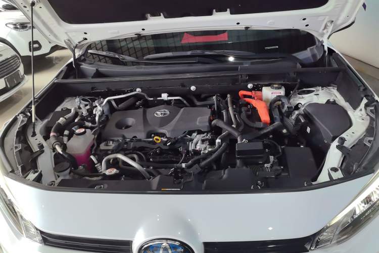 Used Toyota Wildlander New Energy 2021 High-Performance Edition 2.5L Four-Wheel Drive Powerful Version Engine Bay