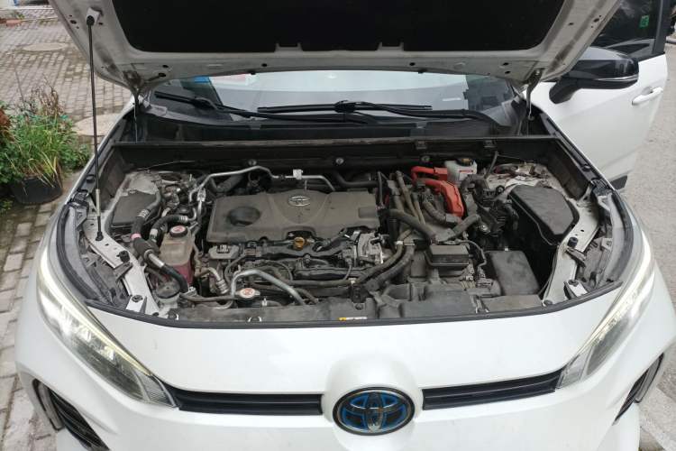 Used Toyota Wildlander New Energy 2021 High-Performance Edition 2.5L Four-Wheel Drive Powerful Version Engine Bay