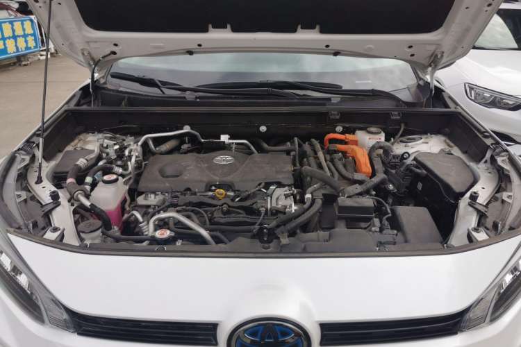 Used Toyota Wildlander New Energy 2021 High-Performance Edition 2.5L Four-Wheel Drive Powerful Version Engine Bay