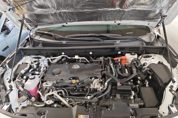 Used Toyota Wildlander New Energy 2021 High-Performance Edition 2.5L Two-Wheel Drive Powerful Version Engine Bay