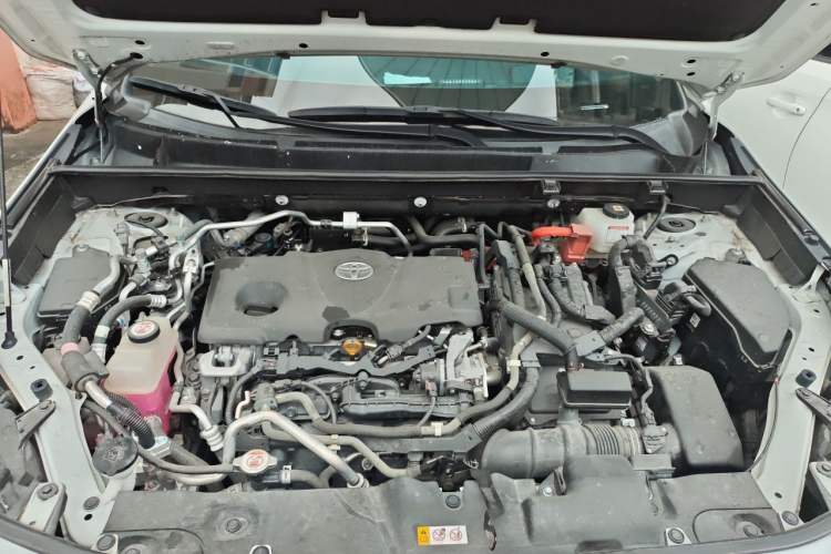 Used Toyota Wildlander New Energy 2021 High-Performance Edition 2.5L Two-Wheel Drive Powerful Version Engine Bay