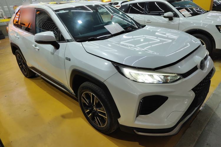 Used Toyota Wildlander New Energy 2021 High-Performance Edition 2.5L Two-Wheel Drive Powerful Version Exterior 1