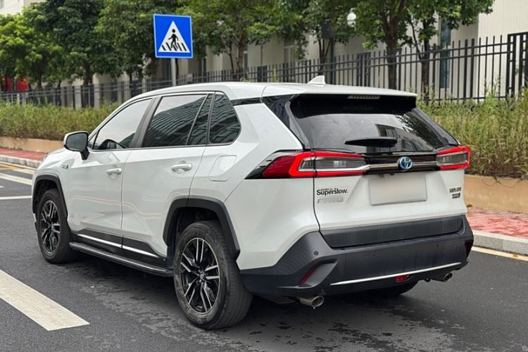 Used Toyota Wildlander New Energy 2021 High-Performance Edition 2.5L Two-Wheel Drive Powerful Version Exterior 3