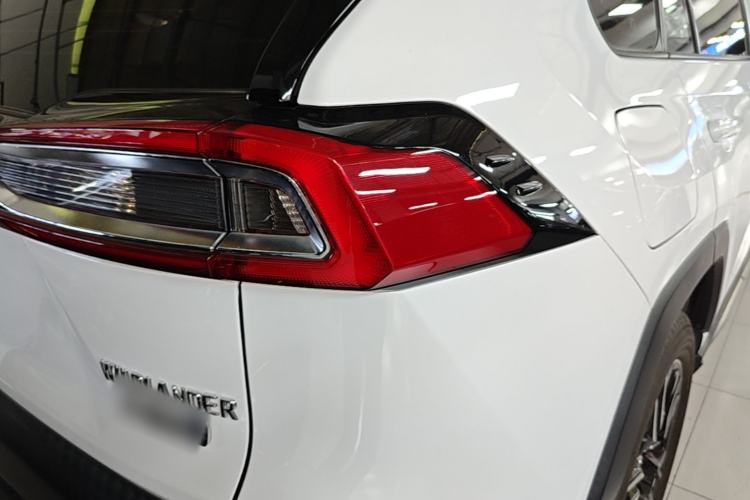 Used Toyota Wildlander New Energy 2021 High-Performance Edition 2.5L Two-Wheel Drive Powerful Version Exterior 3