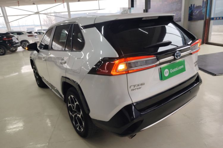 Used Toyota Wildlander New Energy 2021 High-Performance Edition 2.5L Four-Wheel Drive Powerful Version Exterior 3
