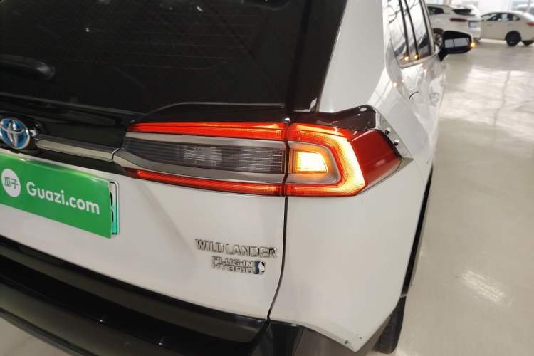 Used Toyota Wildlander New Energy 2021 High-Performance Edition 2.5L Four-Wheel Drive Powerful Version Exterior 6