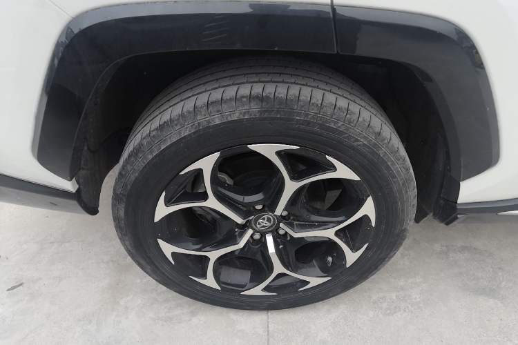 Used Toyota Wildlander New Energy 2021 High-Performance Edition 2.5L Four-Wheel Drive Powerful Version Exterior 8