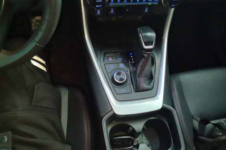 Used Toyota Wildlander New Energy 2021 High-Performance Edition 2.5L Four-Wheel Drive Powerful Version Gear Lever