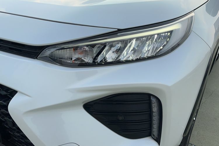 Used Toyota Wildlander New Energy 2021 High-Performance Edition 2.5L Four-Wheel Drive Powerful Version Left Front Headlight