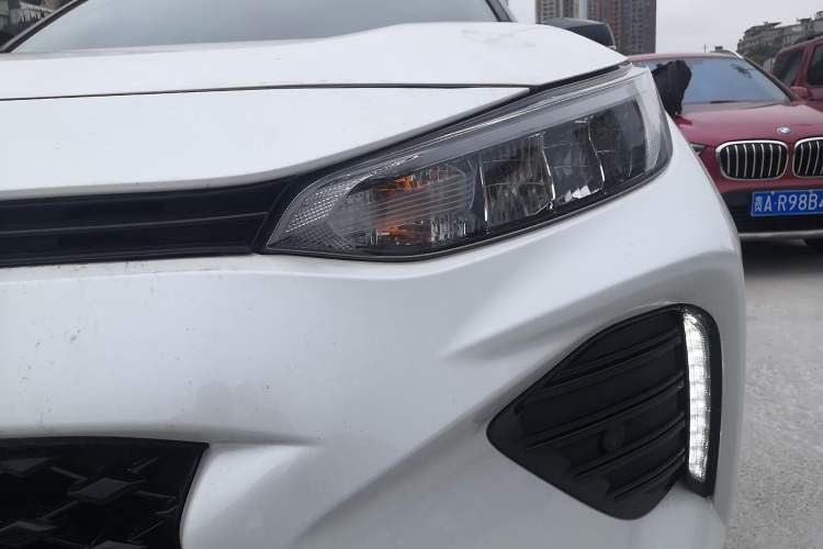 Used Toyota Wildlander New Energy 2021 High-Performance Edition 2.5L Four-Wheel Drive Powerful Version Left Front Headlight