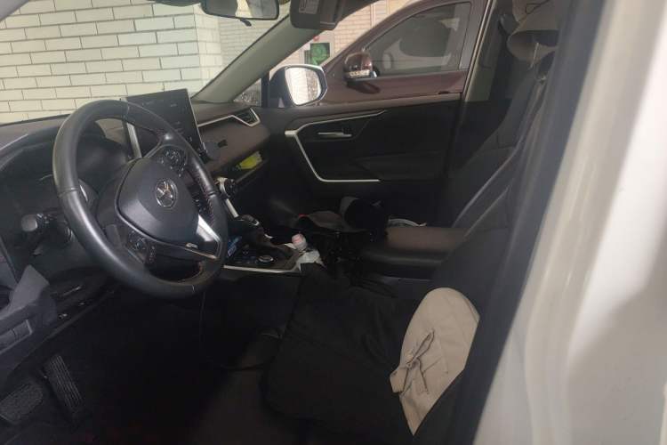 Used Toyota Wildlander New Energy 2021 High-Performance Edition 2.5L Two-Wheel Drive Powerful Version Left Front Seat