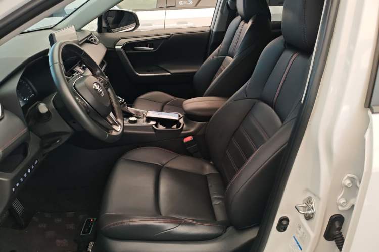 Used Toyota Wildlander New Energy 2021 High-Performance Edition 2.5L Four-Wheel Drive Powerful Version Left Front Seat