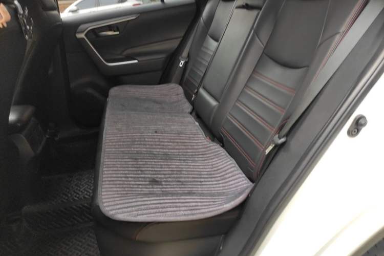 Used Toyota Wildlander New Energy 2021 High-Performance Edition 2.5L Four-Wheel Drive GT Version Left Rear Seat