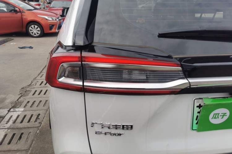 Used Toyota Wildlander New Energy 2021 High-Performance Edition 2.5L Four-Wheel Drive Powerful Version Left Rear Taillight