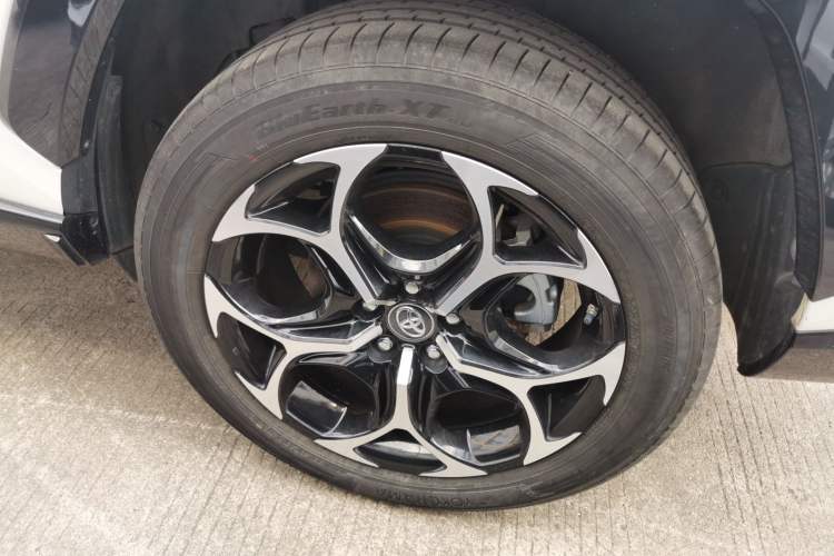 Used Toyota Wildlander New Energy 2021 High-Performance Edition 2.5L Four-Wheel Drive Powerful Version Left Rear Wheel Hub