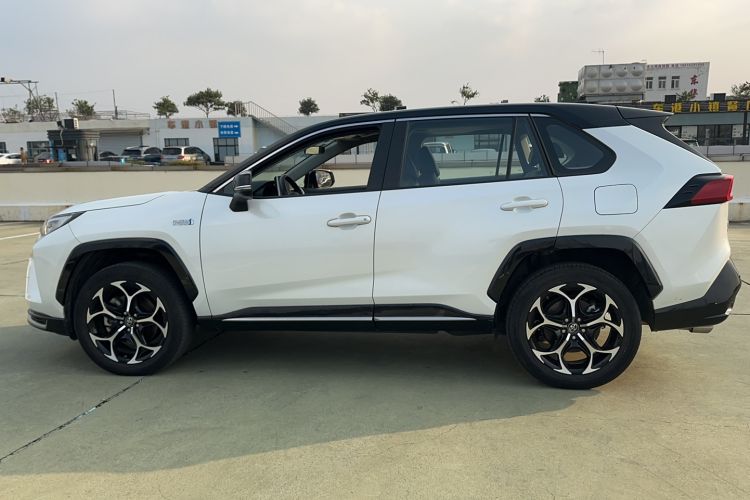Used Toyota Wildlander New Energy 2021 High-Performance Edition 2.5L Four-Wheel Drive Powerful Version Left Side