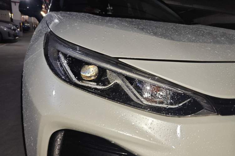 Used Toyota Wildlander New Energy 2021 High-Performance Edition 2.5L Four-Wheel Drive GT Version Right Front Headlight