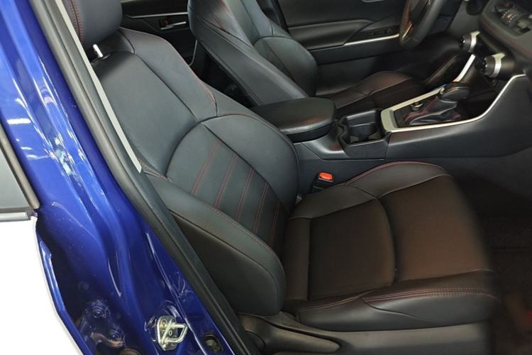 Used Toyota Wildlander New Energy 2021 High-Performance Edition 2.5L Two-Wheel Drive Powerful Version Right Front Seat
