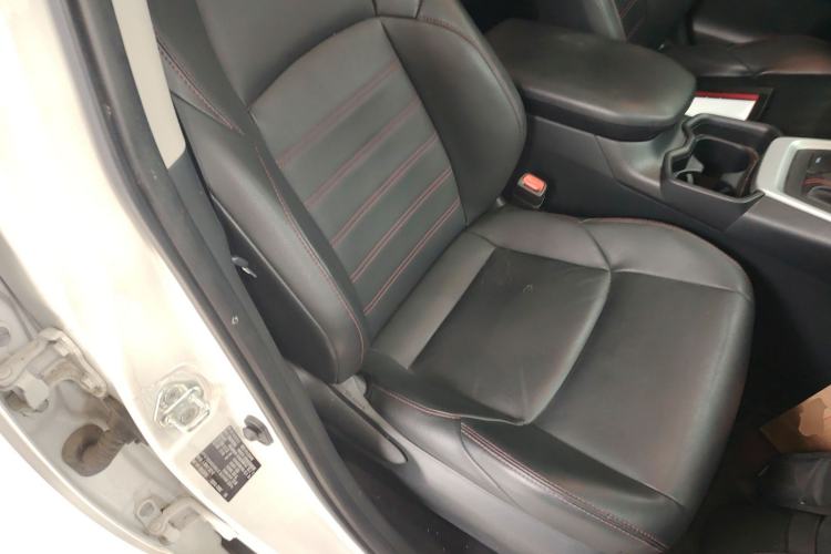 Used Toyota Wildlander New Energy 2021 High-Performance Edition 2.5L Four-Wheel Drive Powerful Version Right Front Seat