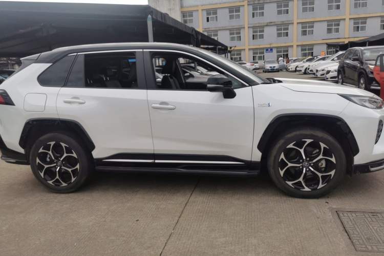 Used Toyota Wildlander New Energy 2021 High-Performance Edition 2.5L Four-Wheel Drive Powerful Version Right Side