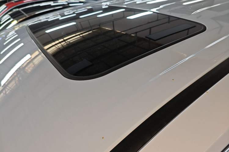 Used Toyota Wildlander New Energy 2021 High-Performance Edition 2.5L Two-Wheel Drive Powerful Version Roof