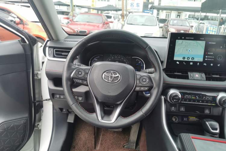 Used Toyota Wildlander New Energy 2021 High-Performance Edition 2.5L Four-Wheel Drive Powerful Version Steering Wheel