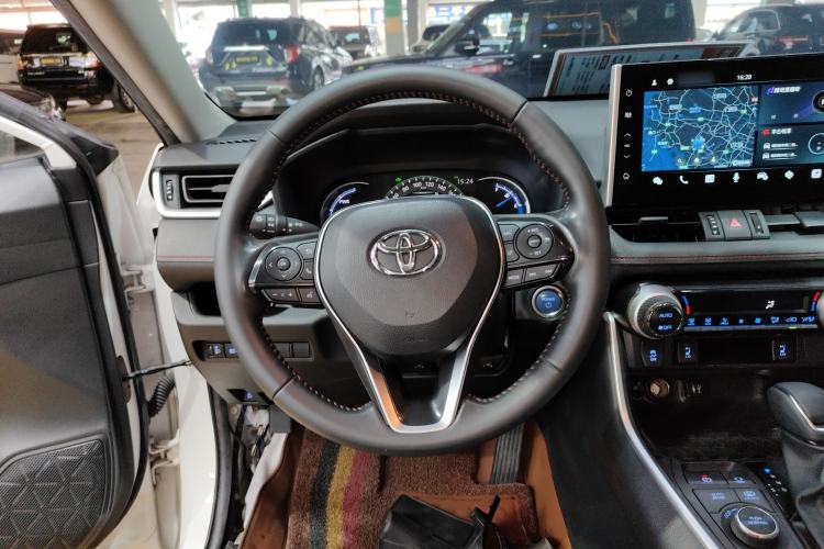 Used Toyota Wildlander New Energy 2021 High-Performance Edition 2.5L Two-Wheel Drive Powerful Version Steering Wheel