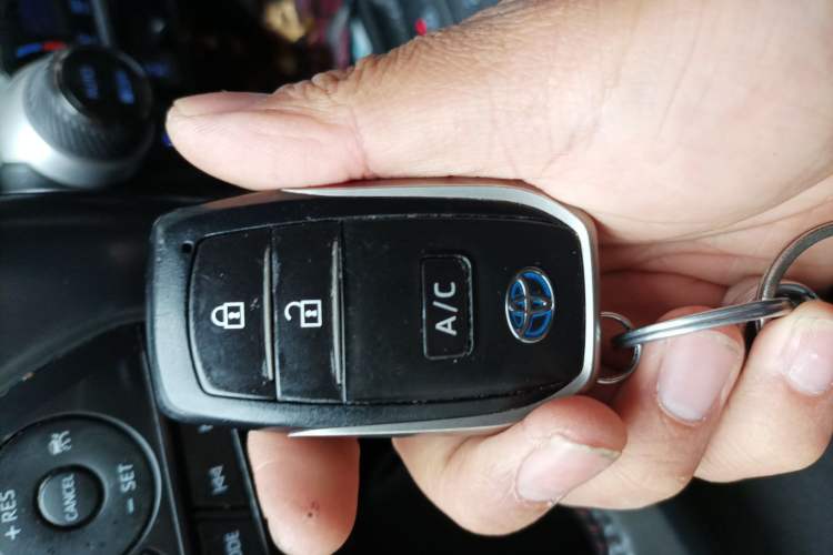 Used Toyota Wildlander New Energy 2021 High-Performance Edition 2.5L Four-Wheel Drive Powerful Version Vehicle Key