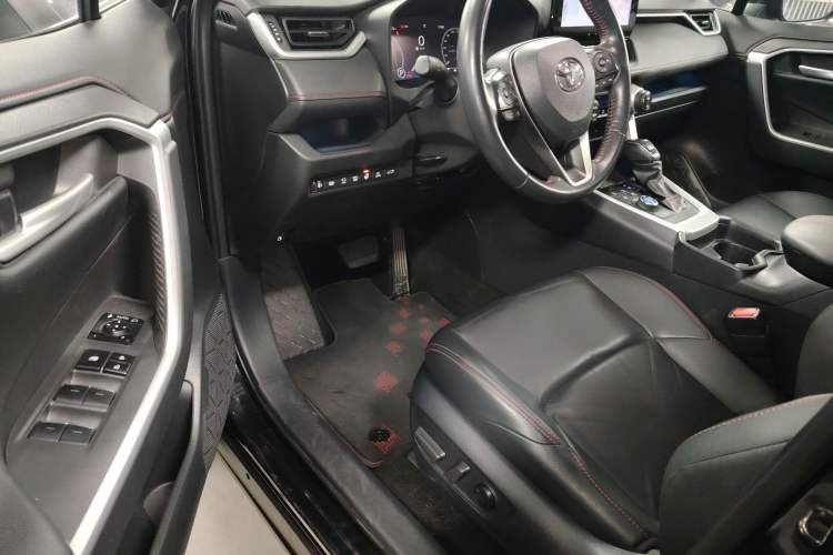 Used Toyota Wildlander New Energy 2023 High-Performance Edition 2.5L Four-Wheel Drive GT Version Interior 3