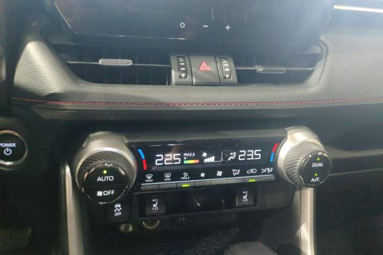 Used Toyota Wildlander New Energy 2023 High-Performance Version 2.5L Two-Wheel Drive Dynamic Edition Audio And AC Panel