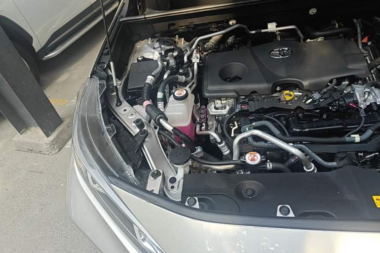 Used Toyota Wildlander New Energy 2023 High-Performance Edition 2.5L Four-Wheel Drive GT Version Engine Bay Right
