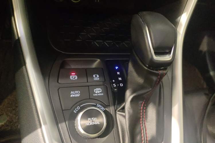 Used Toyota Wildlander New Energy 2023 High-Performance Version 2.5L Two-Wheel Drive Dynamic Edition Gear Lever