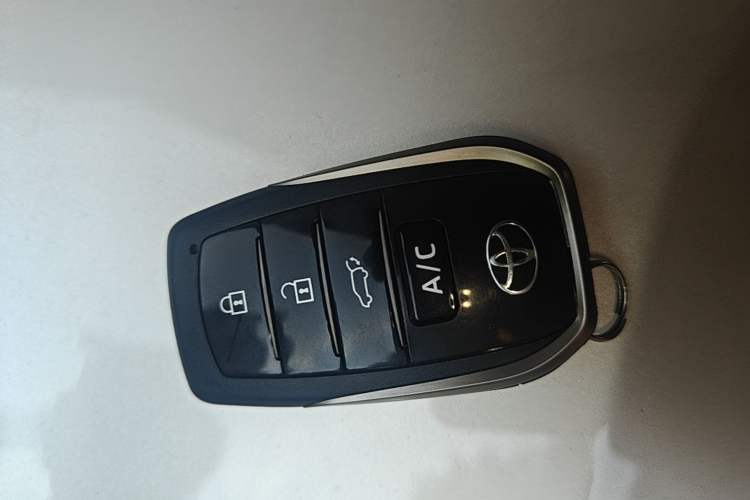 Used Toyota Wildlander New Energy 2023 High-Performance Edition 2.5L Four-Wheel Drive GT Version Vehicle Key