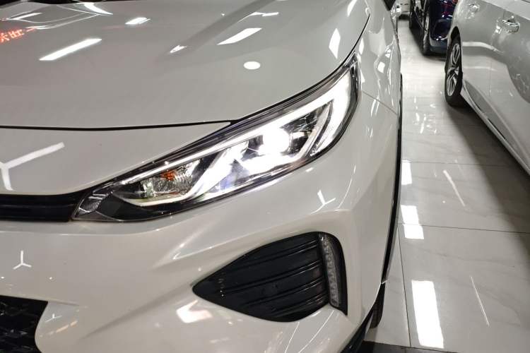 Used Toyota Wildlander New Energy 2023 High-Performance Edition 2.5L Four-Wheel Drive GT Version Left Front Headlight
