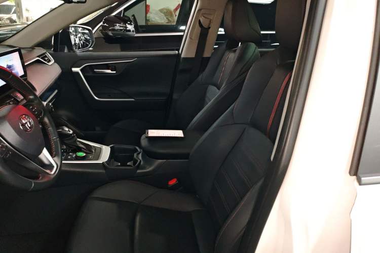 Used Toyota Wildlander New Energy 2023 High-Performance Edition 2.5L Four-Wheel Drive GT Version Left Front Seat