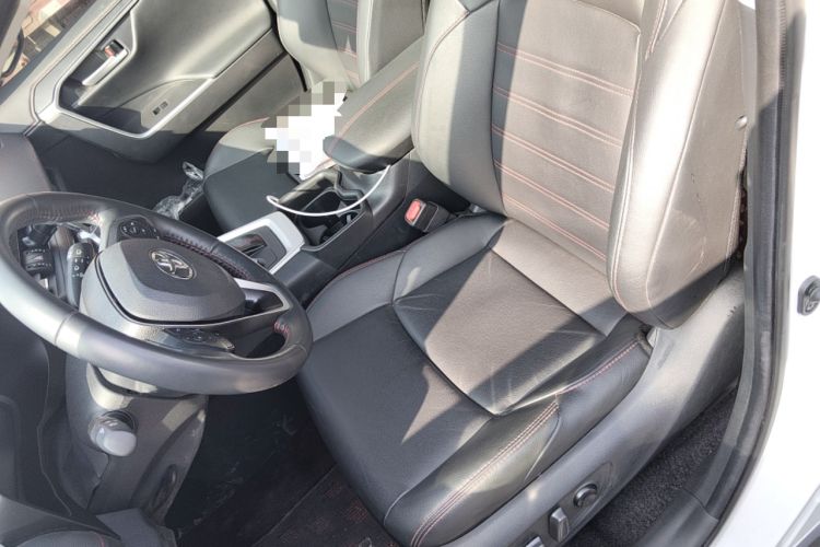 Used Toyota Wildlander New Energy 2023 High-Performance Version 2.5L Two-Wheel Drive Dynamic Edition Left Front Seat