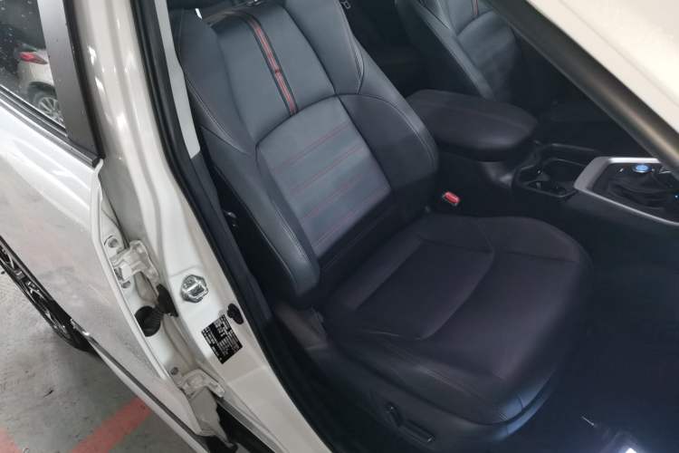 Used Toyota Wildlander New Energy 2023 High-Performance Edition 2.5L Four-Wheel Drive GT Version Right Front Seat