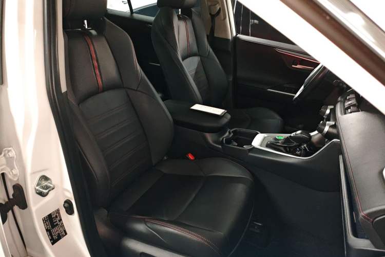 Used Toyota Wildlander New Energy 2023 High-Performance Edition 2.5L Four-Wheel Drive GT Version Right Front Seat