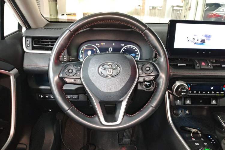 Used Toyota Wildlander New Energy 2023 High-Performance Edition 2.5L Four-Wheel Drive GT Version Steering Wheel