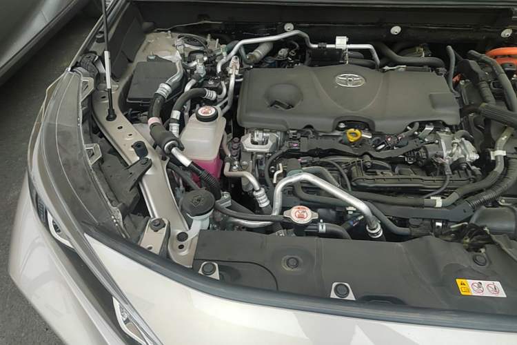 Used Toyota Wildlander New Energy 2023 High-Performance Edition 2.5L Four-Wheel Drive GT Version Engine Bay Right
