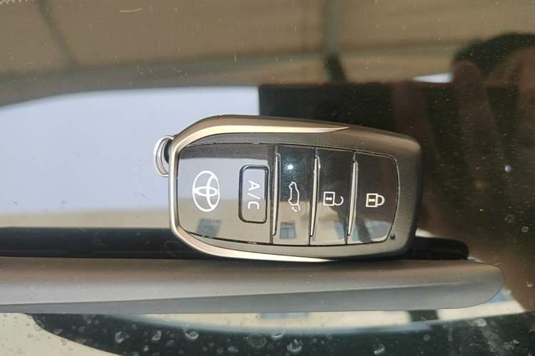 Used Toyota Wildlander New Energy 2023 High-Performance Edition 2.5L Four-Wheel Drive GT Version Vehicle Key