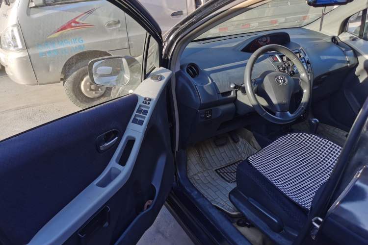 Used Toyota Yaris 2008 1.6 RS Automatic Supreme Edition Driver Seat