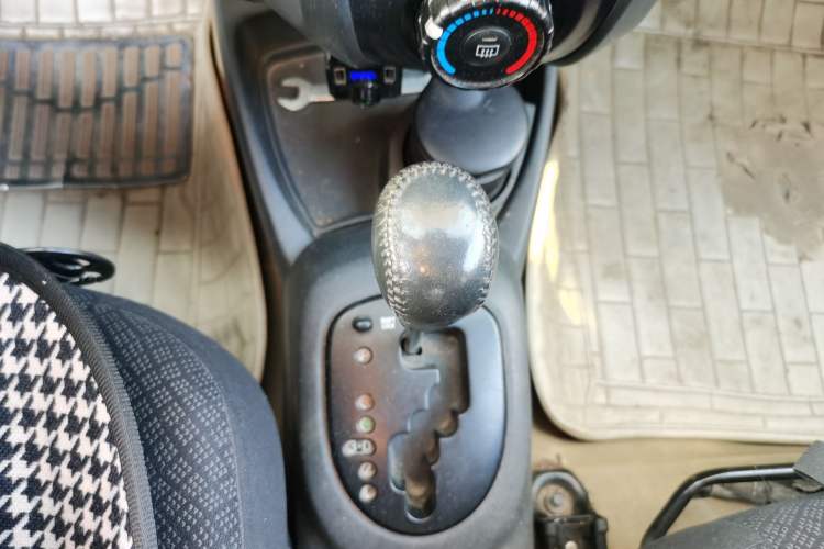 Used Toyota Yaris 2008 1.6 RS Automatic Supreme Edition Gear Lever