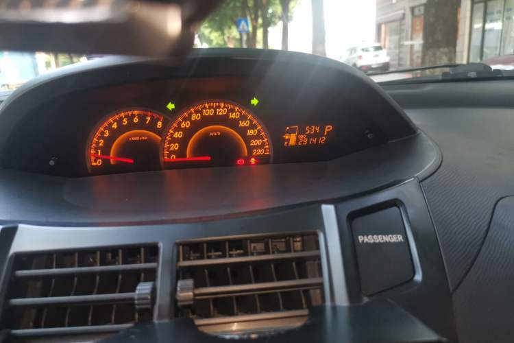 Used Toyota Yaris 2008 1.6 RS Automatic Supreme Dynamic Edition Odometer Close Up