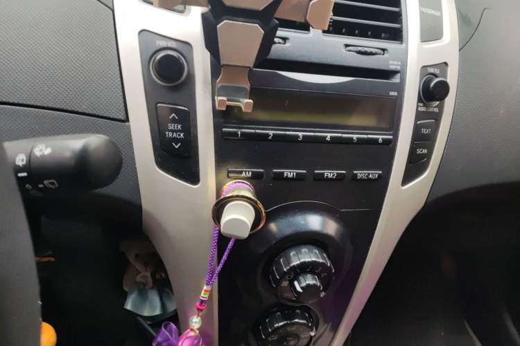 Used Toyota Yaris 2008 1.6G Automatic Deluxe Edition Audio And AC Panel