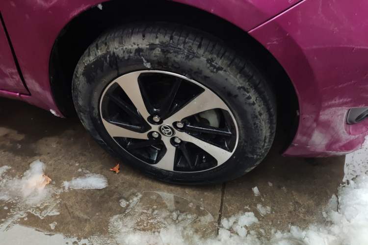 Used Toyota Yaris 2008 1.6G Automatic Deluxe Edition Right Front Wheel Hub