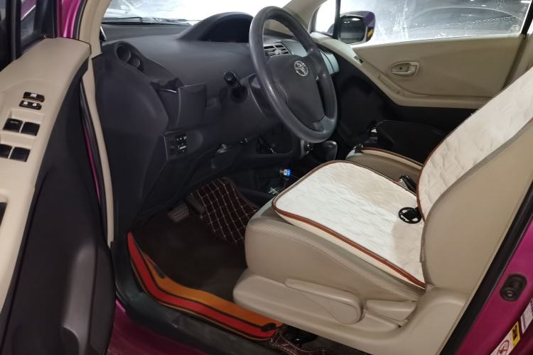 Used Toyota Yaris 2008 1.6G Automatic Deluxe Edition Driver Seat