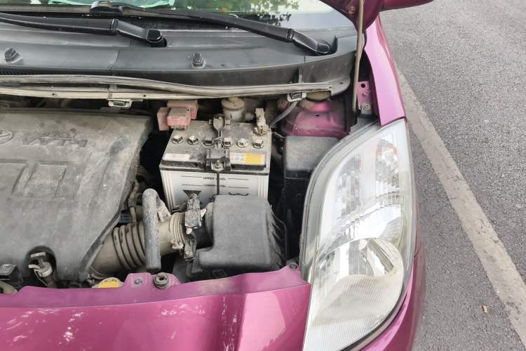 Used Toyota Yaris 2008 1.6G Automatic Deluxe Smart Edition Engine Bay Left
